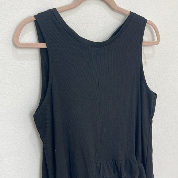Sheer Ruffle Back Hi Lo Tank - Picture 8 of 12